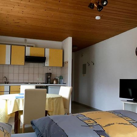 Ferienwohnung Am Kirschbaum อูลดิงเงน มึลโฮเฟิน ภายนอก รูปภาพ