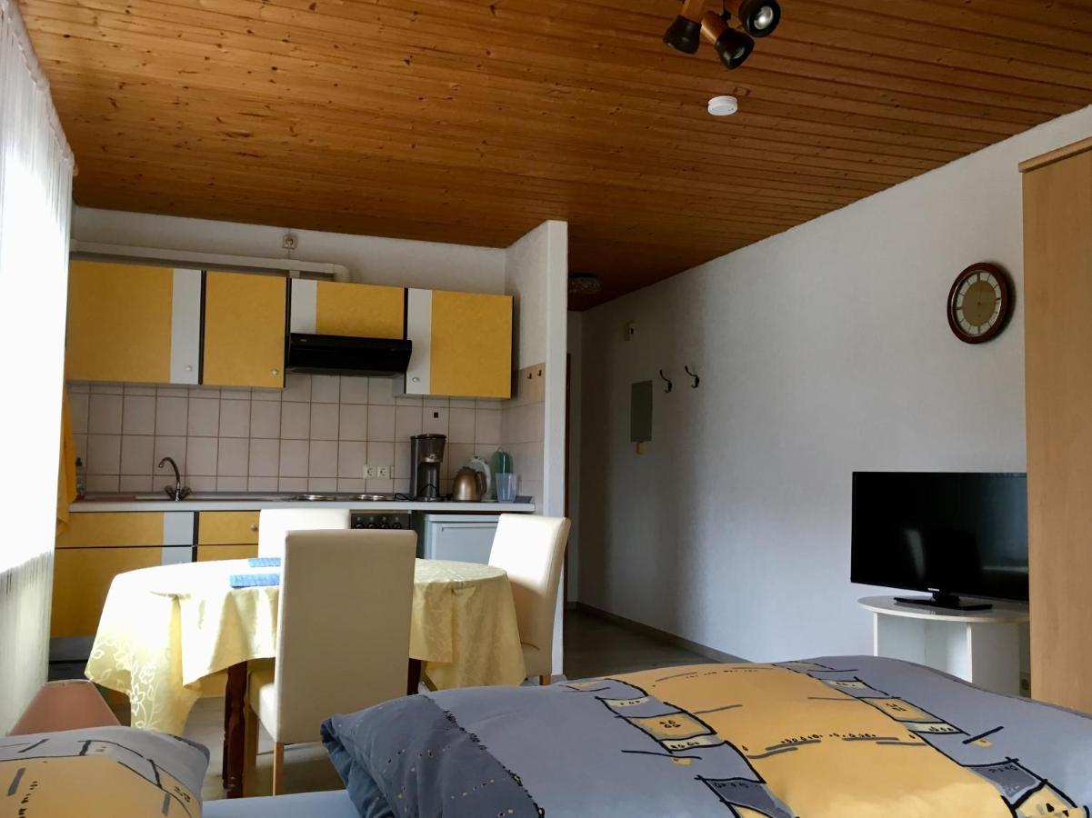 Ferienwohnung Am Kirschbaum อูลดิงเงน มึลโฮเฟิน ภายนอก รูปภาพ